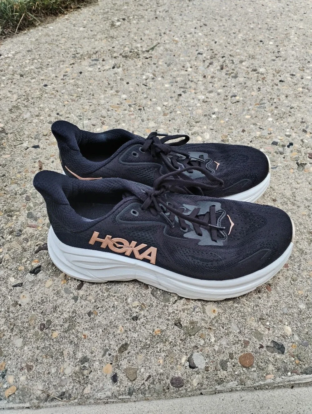 HOKA Clifton 10 Women’s 7.5b Black Rose Gold Running Shoes Athletic Sneaker